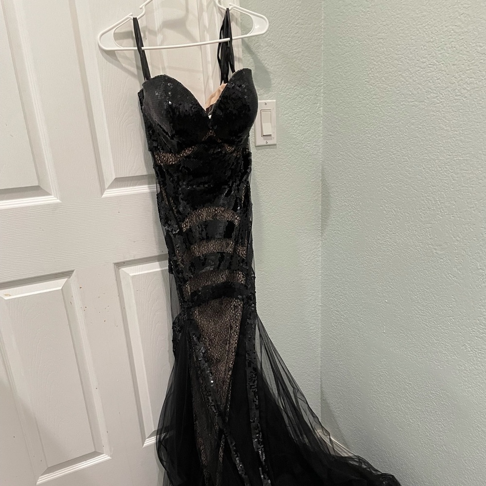 Camille la vie Gorgeous Prom formal dress